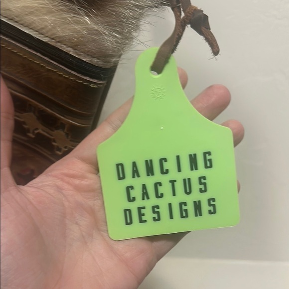 Rustic Geometric Crossbody Bag Brown and Cream - Picture 2 of 10